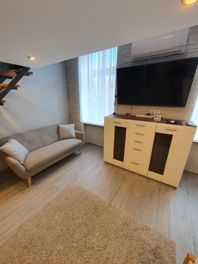 Belvarosi Exkluziv Loft Debrecen Ngoại thất bức ảnh