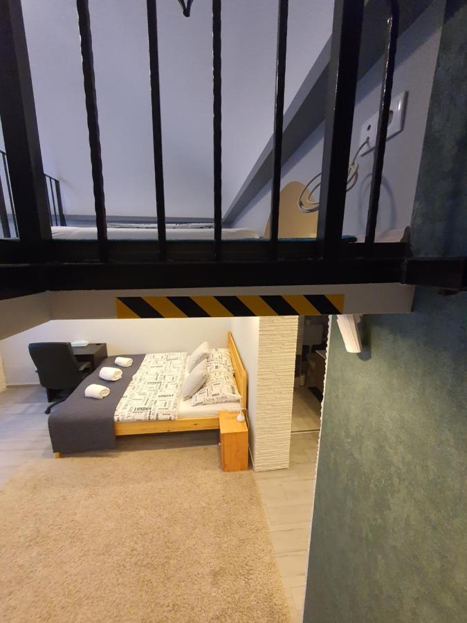 Belvarosi Exkluziv Loft Debrecen Ngoại thất bức ảnh